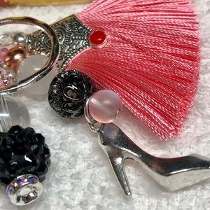 👠POSH shoe! Keychain /purse bling with tassel and stunning beads